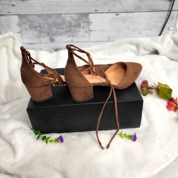 Chase + Chloe lace-up - Picture 4 of 4